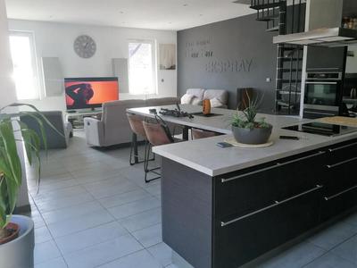 Maison - 157 m² - 7 pièces