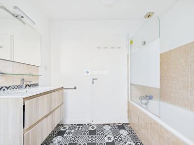 Appartement - 42 m² - 3 pièces