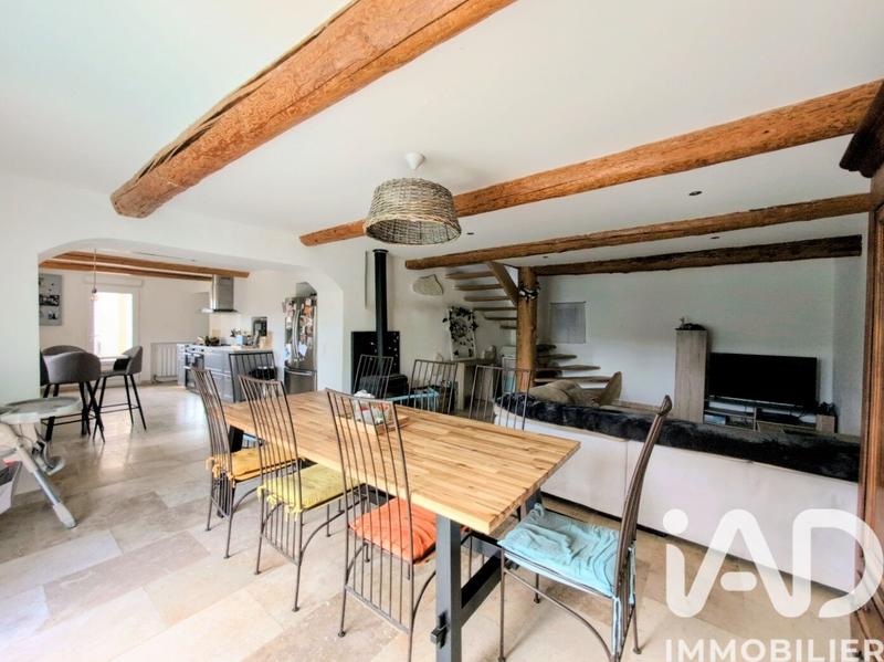 Maison - 266 m² - 8 pièces