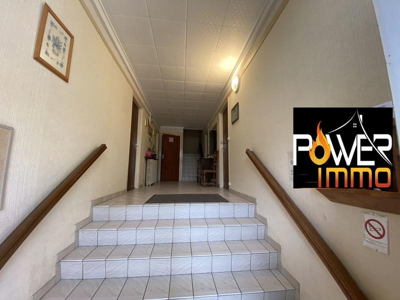 Immeuble - 330 m² - 21 pièces