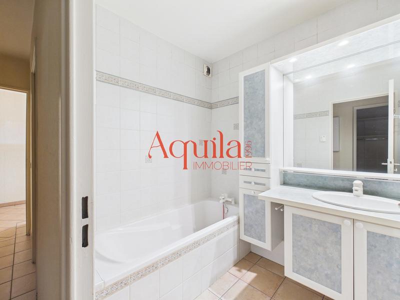 Appartement - 110 m² - 5 pièces