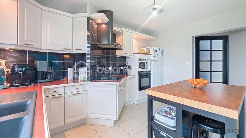 Pavillon - 185 m² - 9 pièces