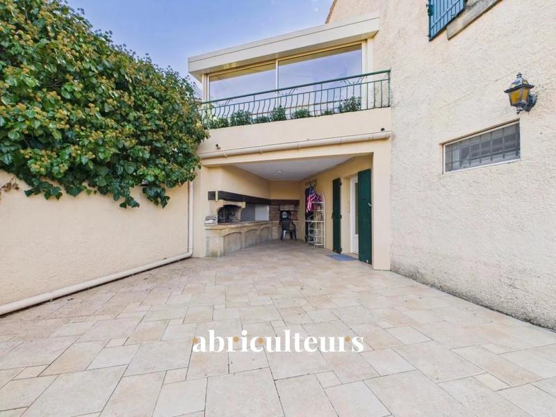 Maison ancienne - 232 m² - 8 pièces