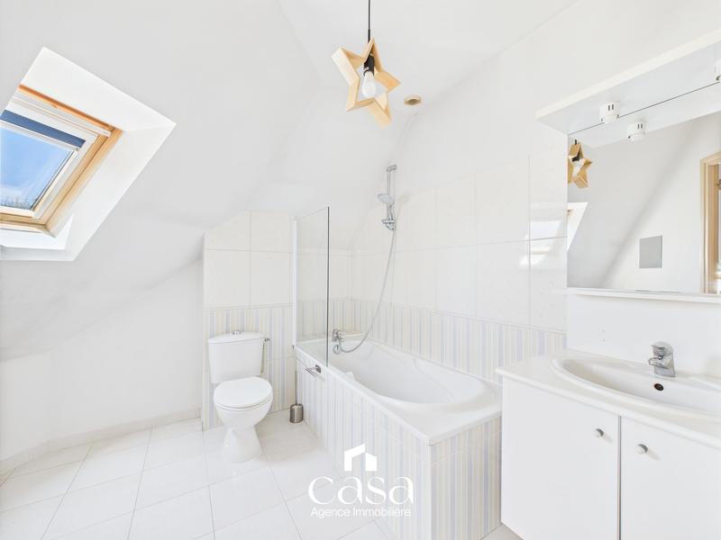 Maison - 153 m² - 7 pièces