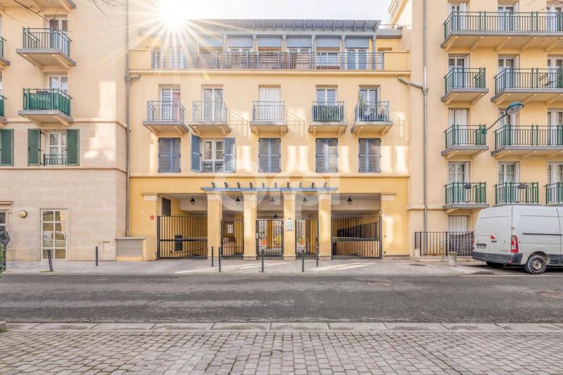 Appartement - 88 m² - 5 pièces