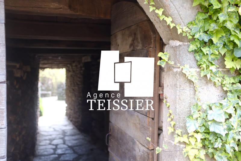 Mas - 341 m² - 20 pièces