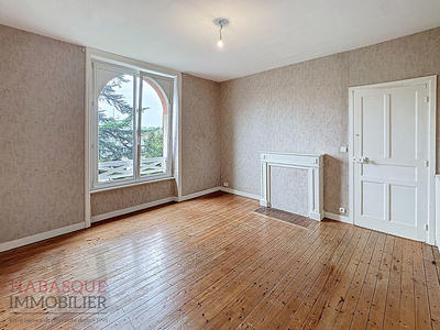 Maison - 104 m² - 6 pièces