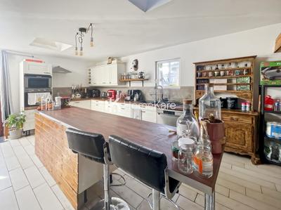 Maison - 150 m² - 5 pièces