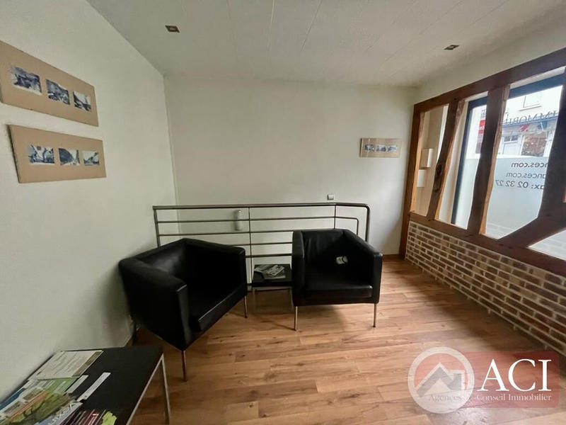 Local commercial - 44 m² - 4 pièces