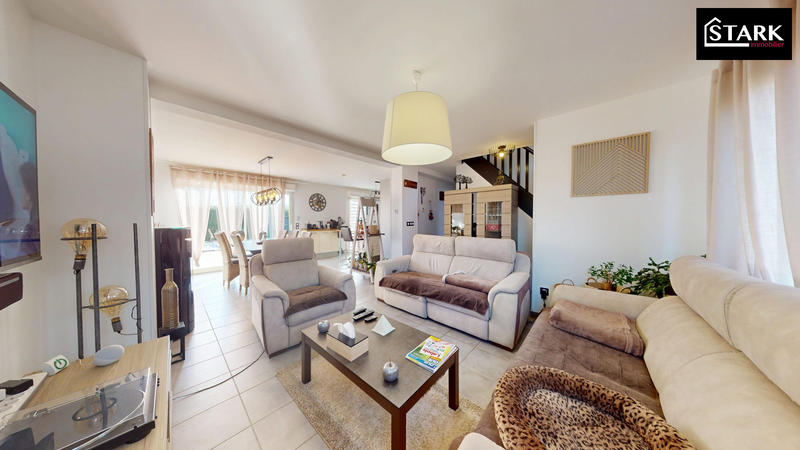 Maison - 115 m² - 5 pièces