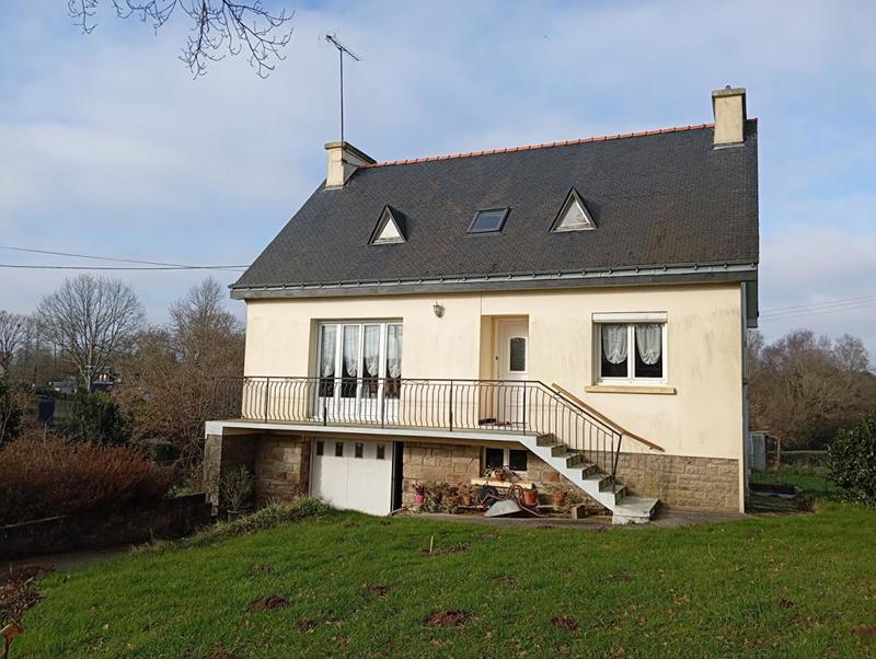 Maison - 98 m² - 5 pièces