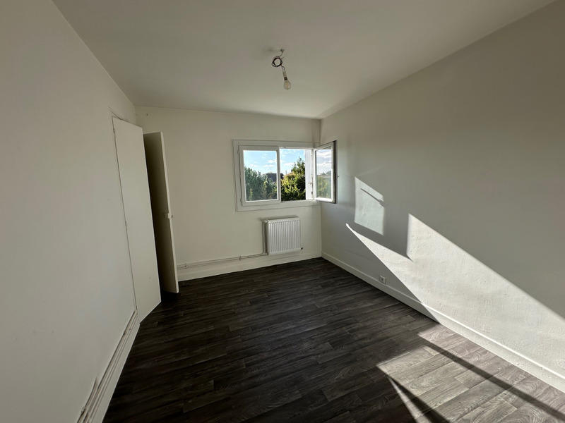 Appartement ancien - 64 m² - 4 pièces