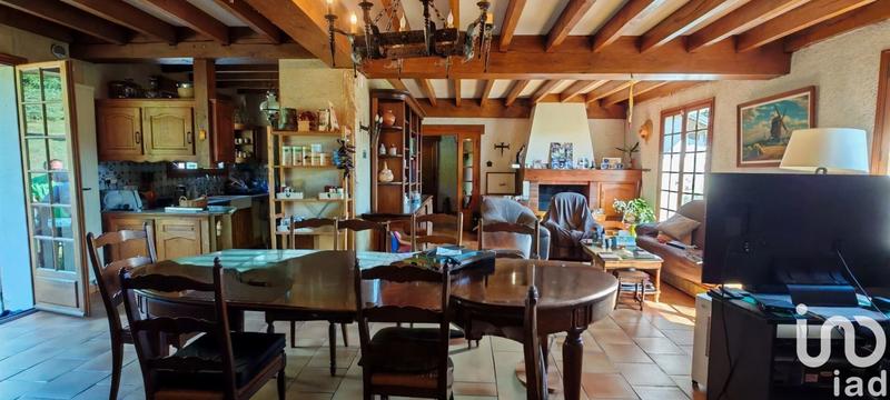 Maison - 287 m² - 12 pièces