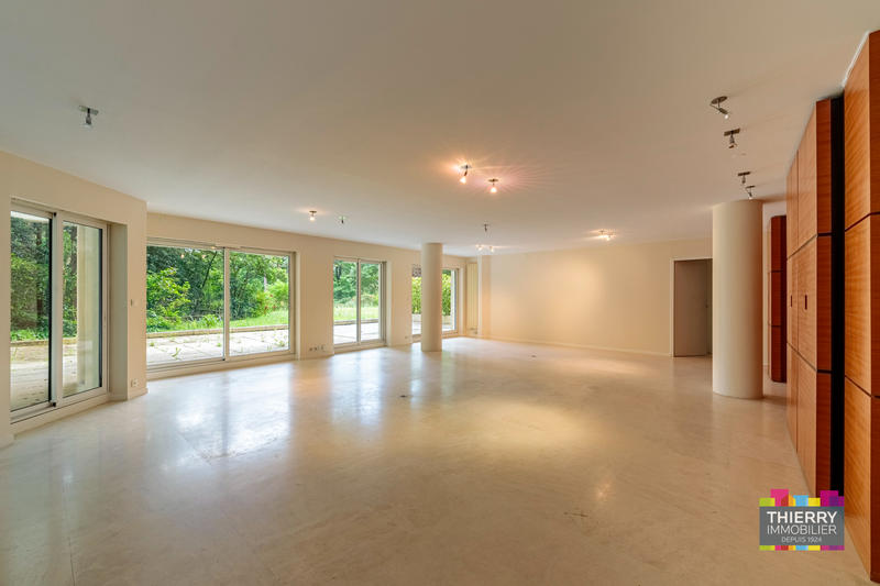 Appartement - 283 m² - 7 pièces