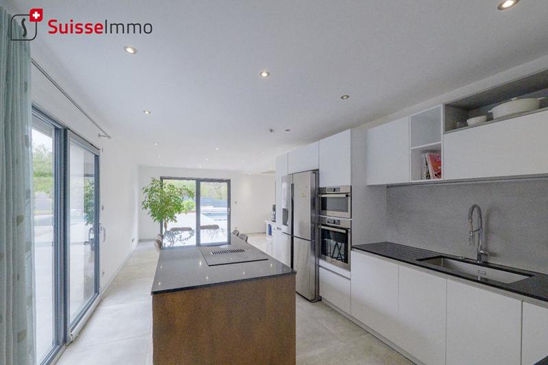 Villa - 210 m² - 8 pièces