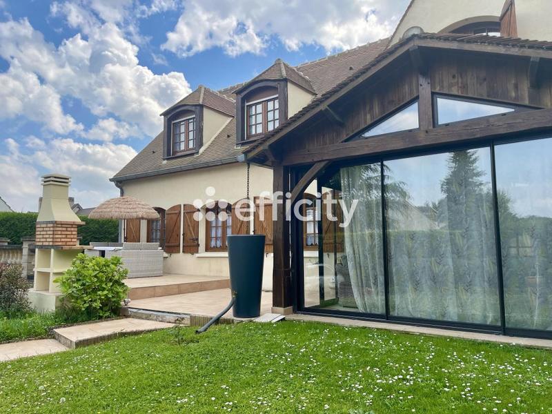 Maison - 190 m² - 7 pièces