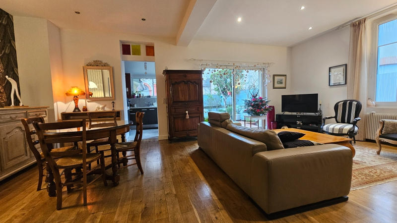 Maison - 140 m² - 5 pièces