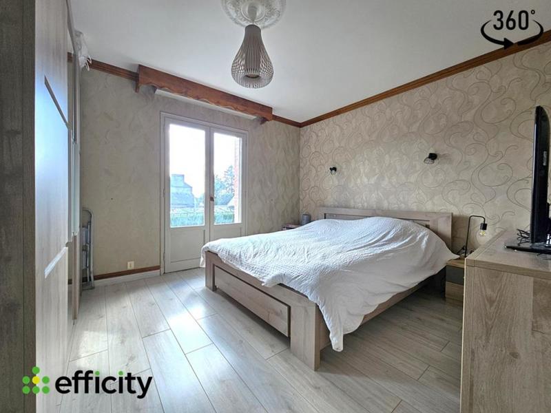 Maison - 253 m² - 15 pièces