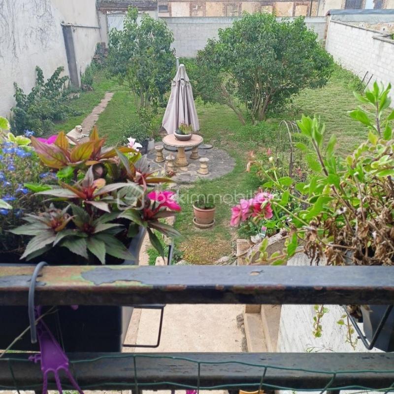 Maison de village - 260 m² - 8 pièces