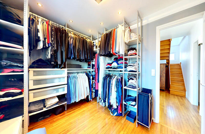 Maison - 202 m² - 8 pièces