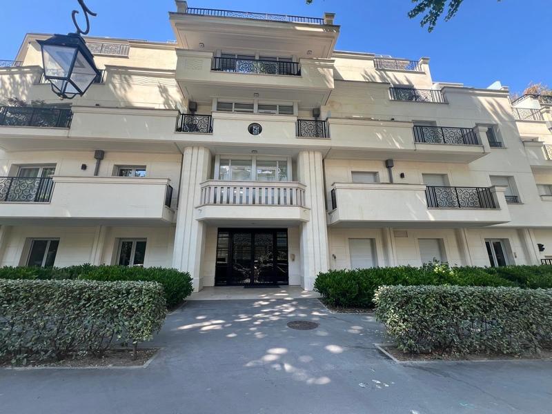 Appartement bourgeois - 76 m² - 3 pièces