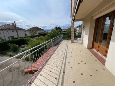 Maison traditionnelle - 84 m² - 3 pièces