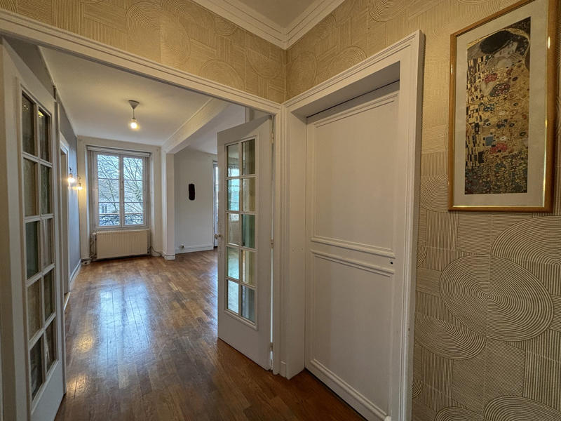 Appartement - 106 m² - 4 pièces