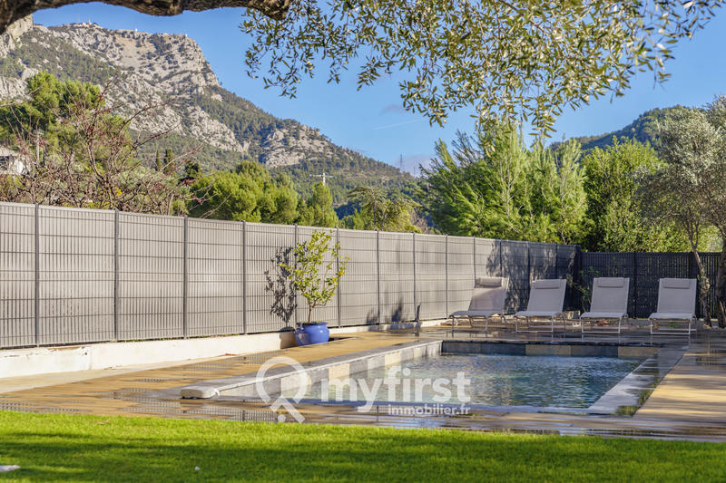 Maison - 147 m² - 6 pièces