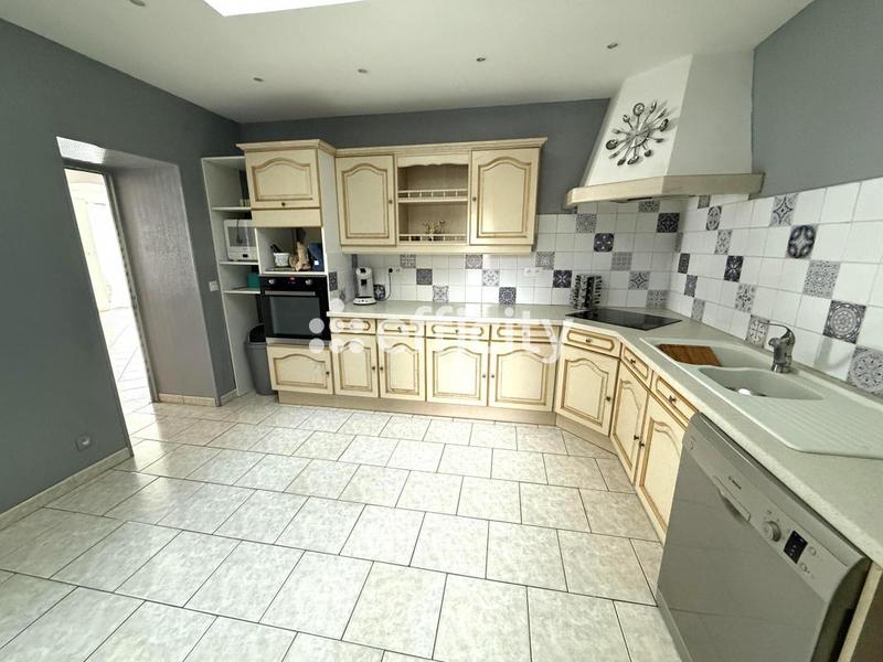 Maison - 150 m² - 5 pièces