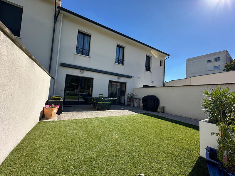 Maison - 139 m² - 5 pièces