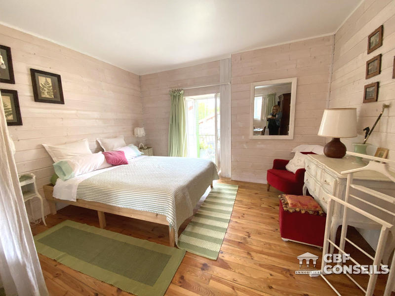 Maison ancienne - 260 m² - 14 pièces