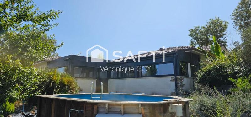 Maison - 180 m² - 7 pièces