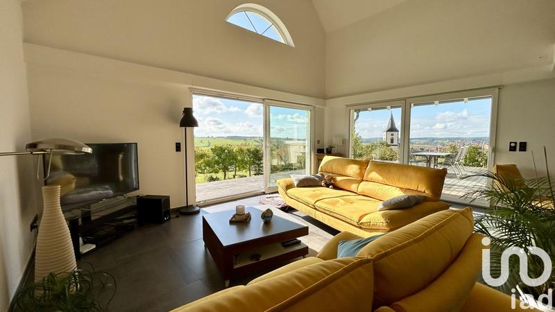 Maison - 217 m² - 6 pièces