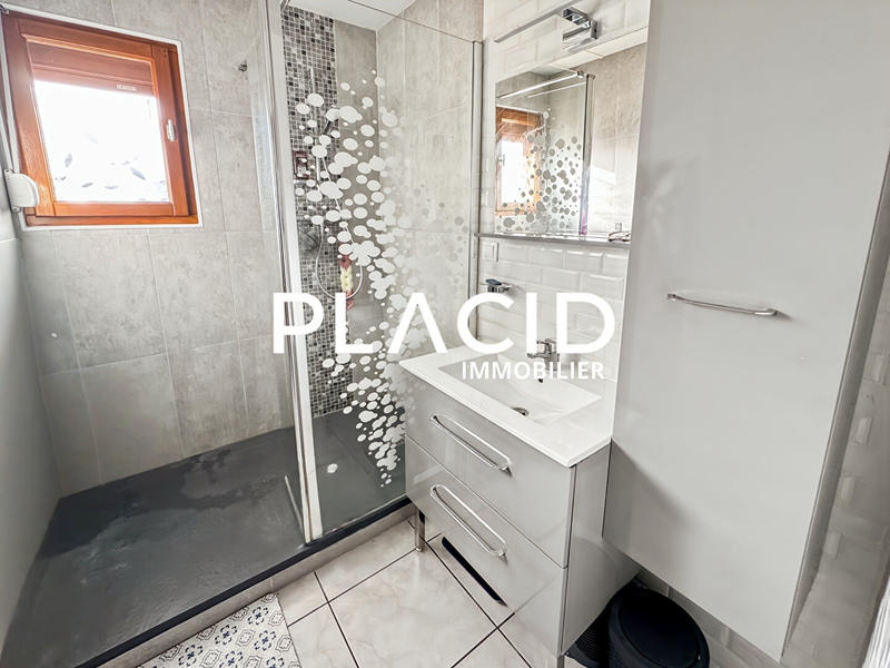 Maison - 121 m² - 5 pièces