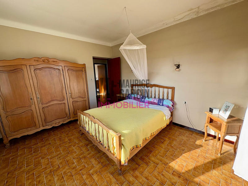 Maison - 191 m² - 5 pièces