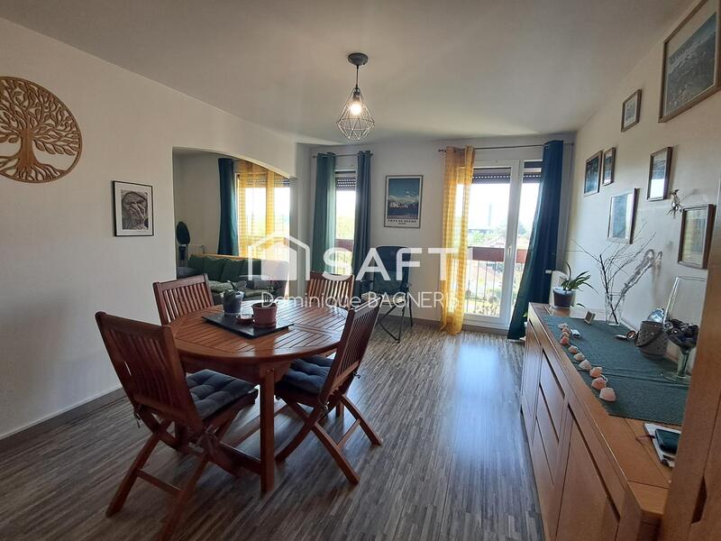 Appartement - 95 m² - 5 pièces