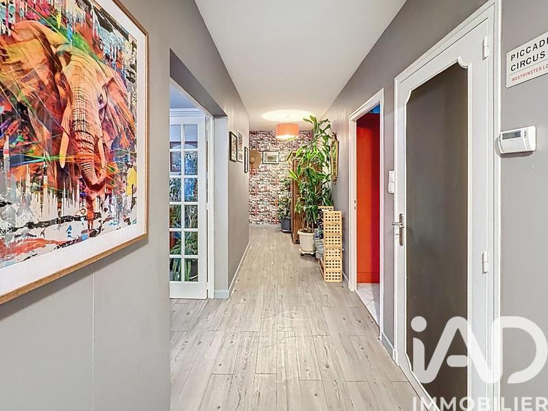 Maison - 258 m² - 8 pièces