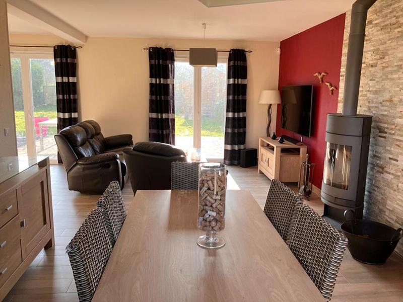 Maison - 170 m² - 9 pièces