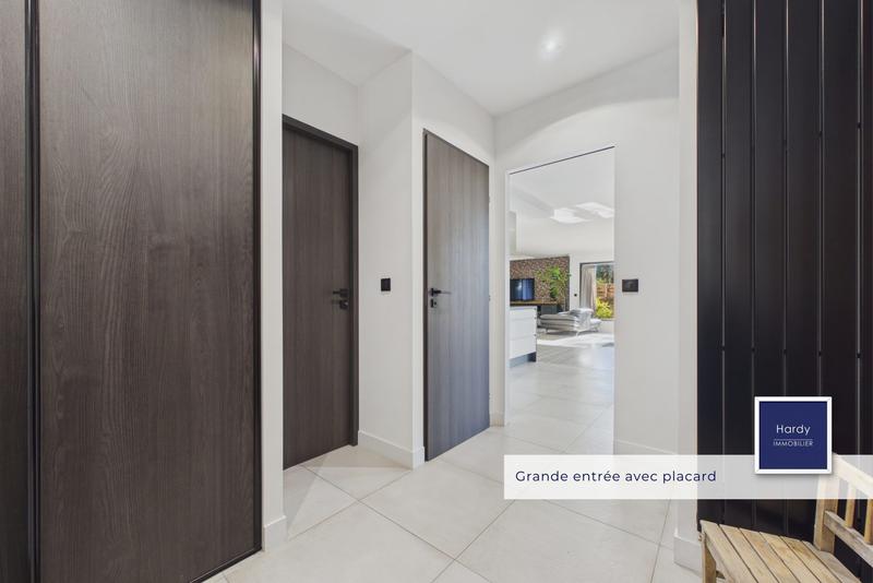 Maison contemporaine - 140 m² - 5 pièces