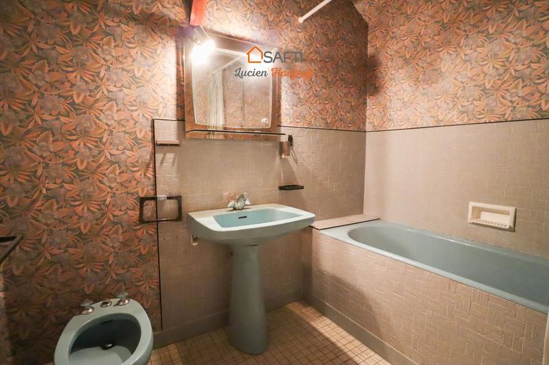 Maison - 95 m² - 5 pièces