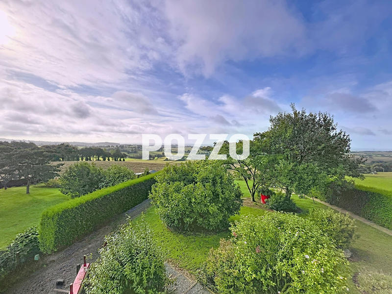 Maison - 102 m² - 6 pièces