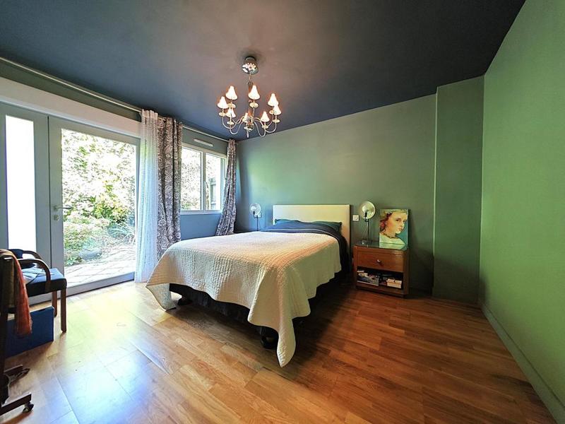 Maison - 360 m² - 15 pièces