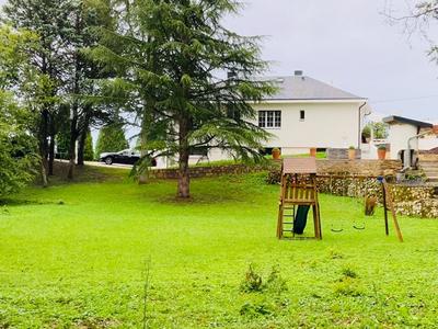 Propriété - 150 m² - 5 pièces