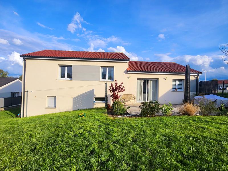 Maison - 152 m² - 7 pièces