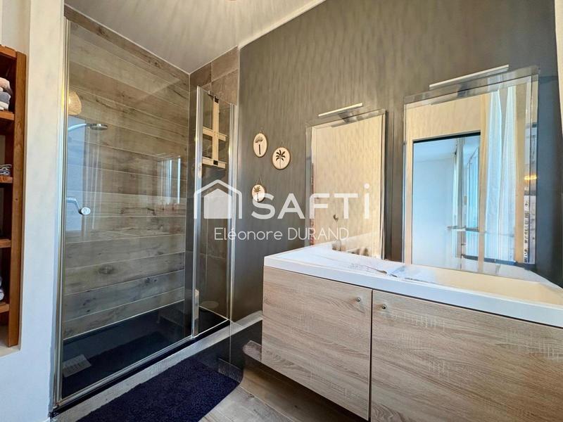 Villa - 190 m² - 8 pièces