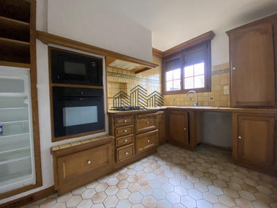 Maison - 92 m² - 4 pièces