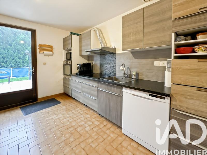 Maison - 121 m² - 6 pièces