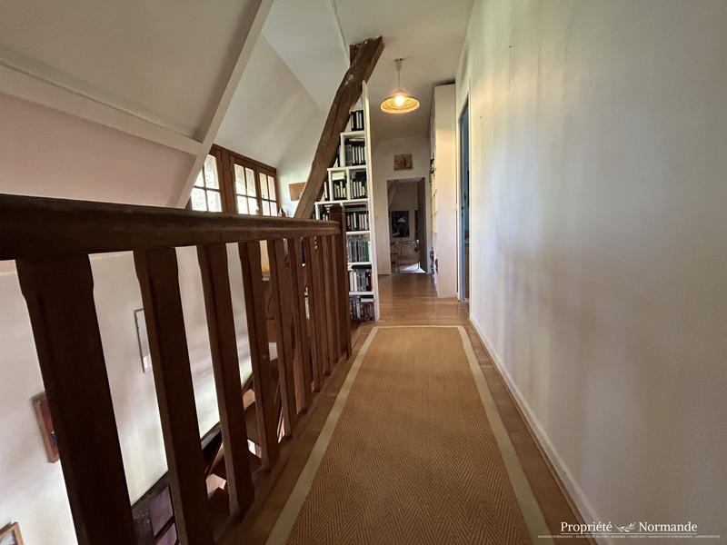 Maison - 206 m² - 9 pièces