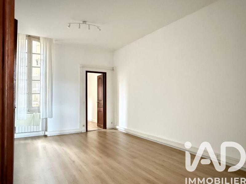 Appartement - 96 m² - 5 pièces