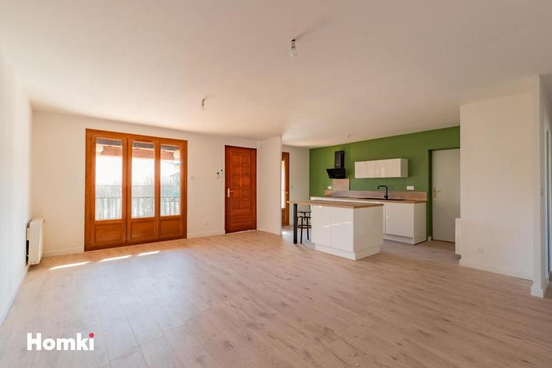 Maison - 93 m² - 5 pièces